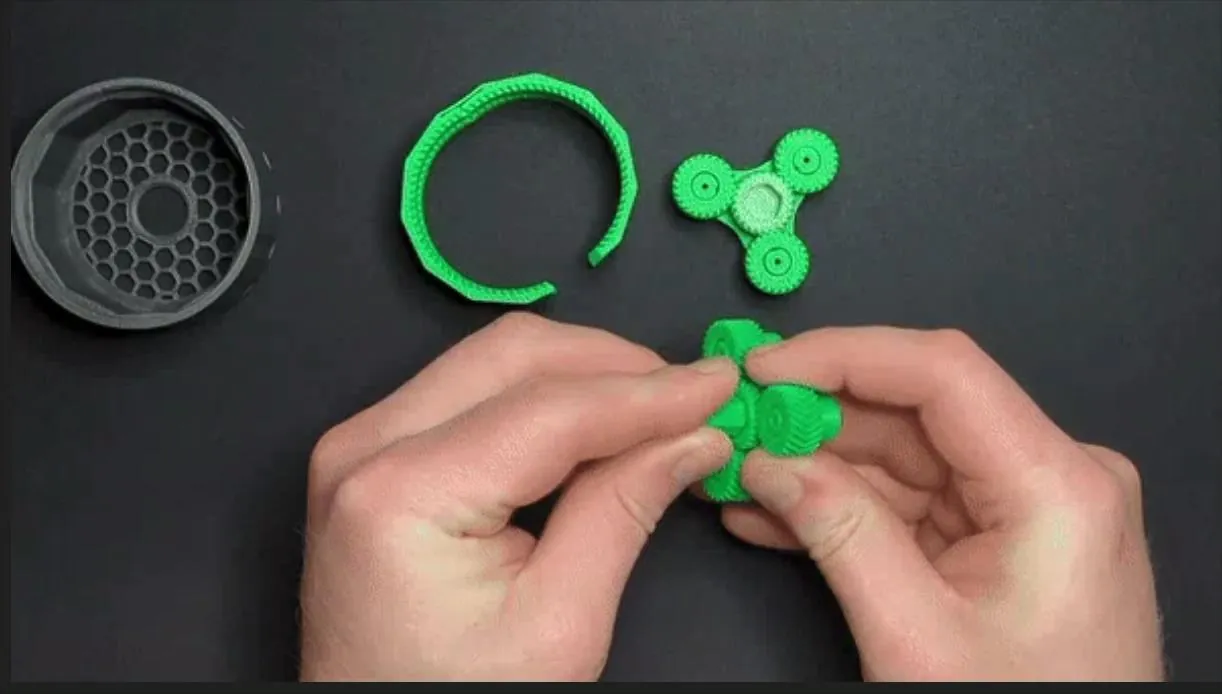 Connecting the planetary gear ring
